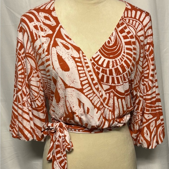 Anthropologie Bodhi Faux Wrap Cropped Top - Picture 4 of 10